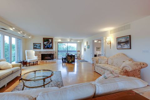 Tiny photo for 1671 Mission Hills Road, Northbrook, IL 60062 (MLS # 12509112)