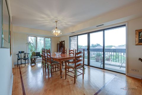 Tiny photo for 1671 Mission Hills Road, Northbrook, IL 60062 (MLS # 12509112)