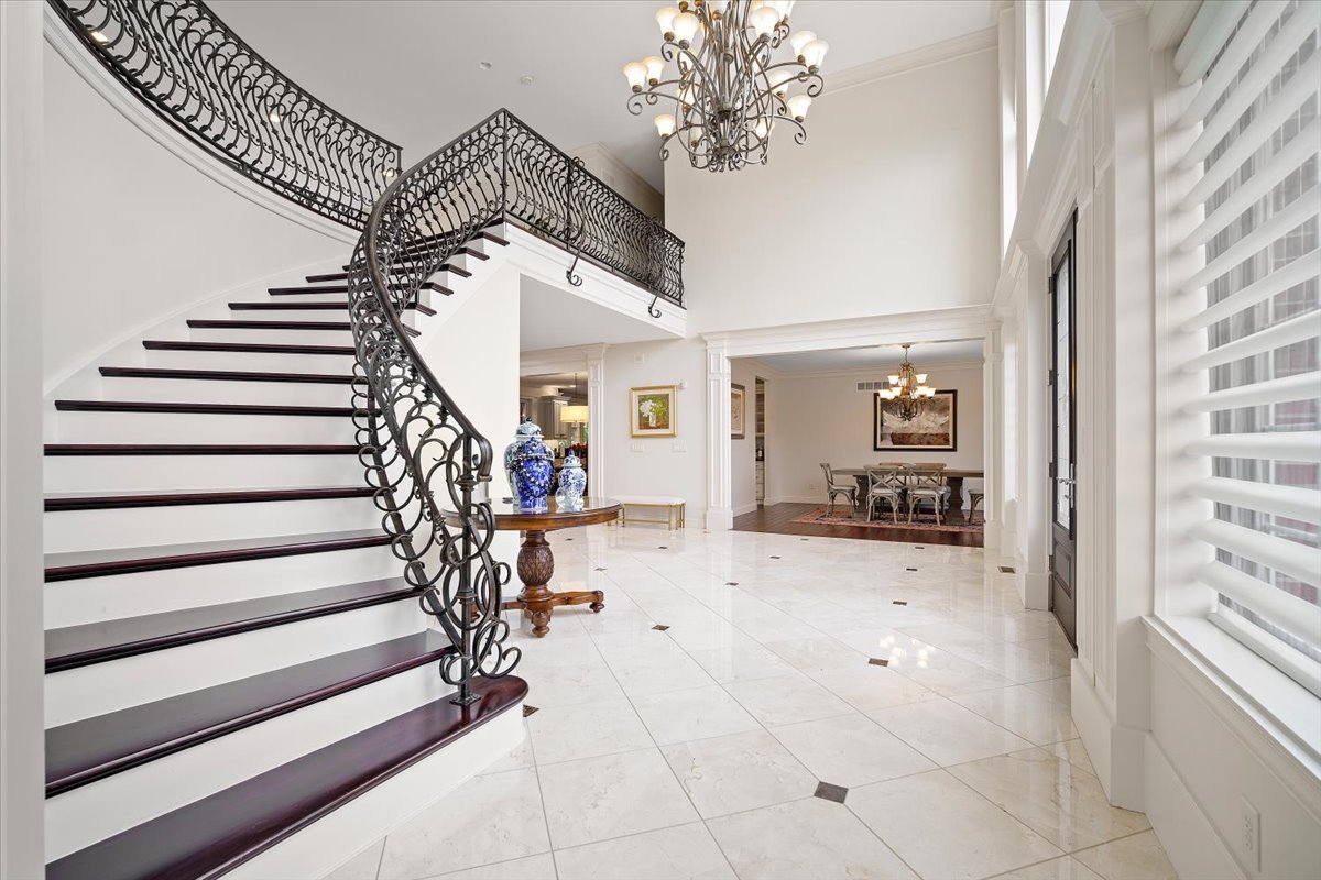 12 Worthington Court