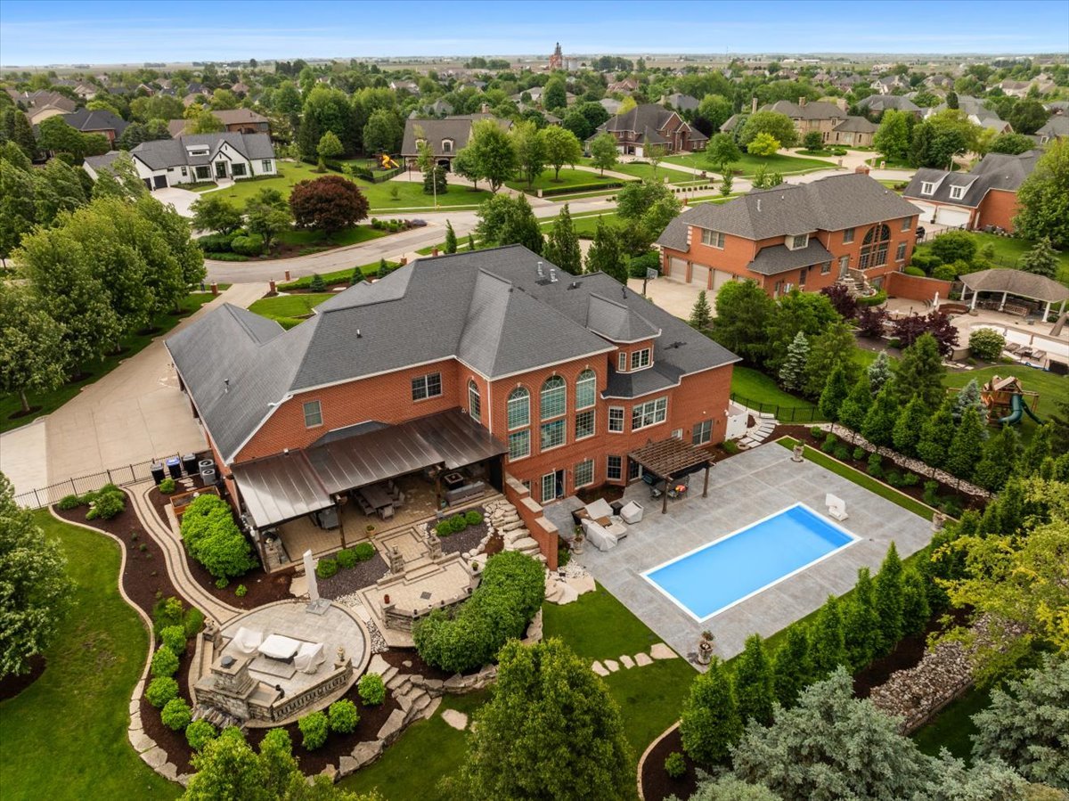 12 Worthington Court