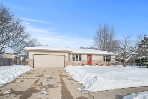 Tiny photo for 3 Brandywine Court, South Elgin, IL 60177 (MLS # 12529209)