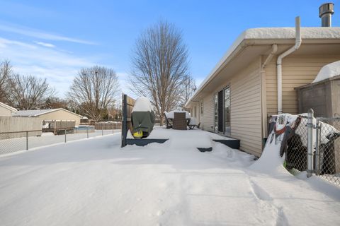 Tiny photo for 3 Brandywine Court, South Elgin, IL 60177 (MLS # 12529209)