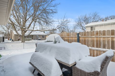 Tiny photo for 3 Brandywine Court, South Elgin, IL 60177 (MLS # 12529209)