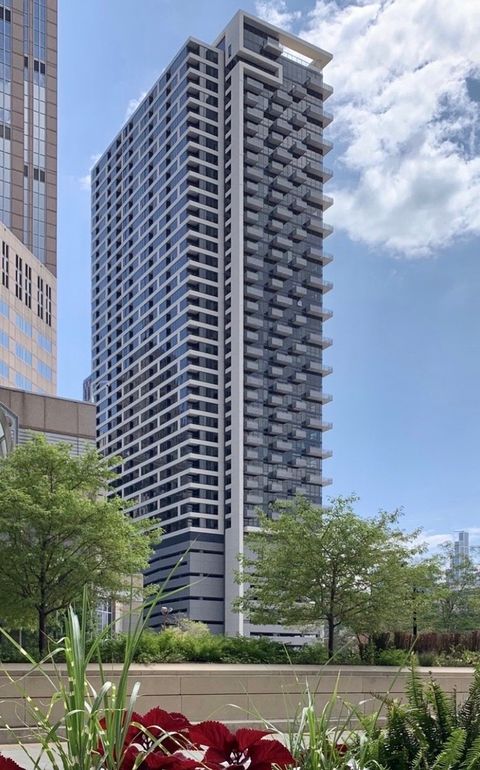 235 W Van Buren Street 4002 Chicago IL 60607