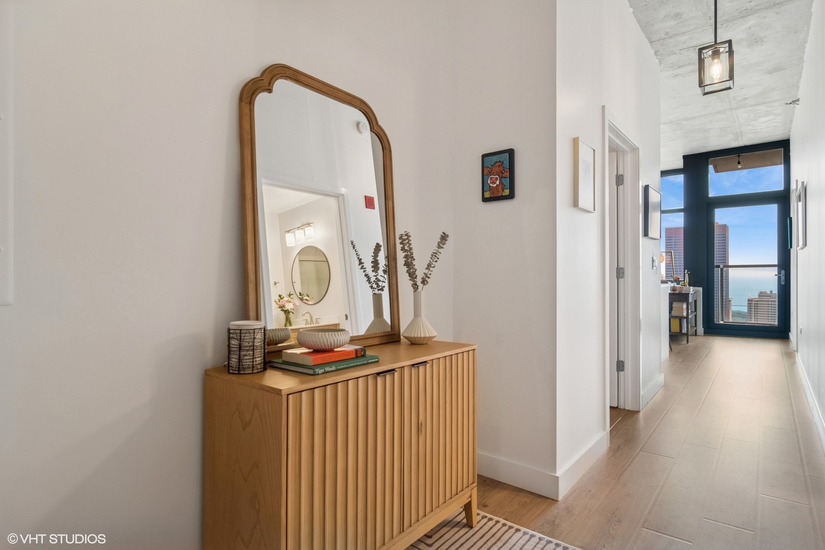 235 W Van Buren Street 4002