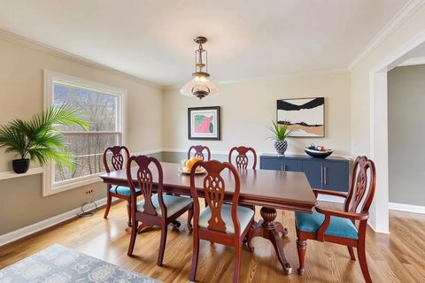 Tiny photo for 6 Robin Hood Court, Lincolnshire, IL 60069 (MLS # 12479041)