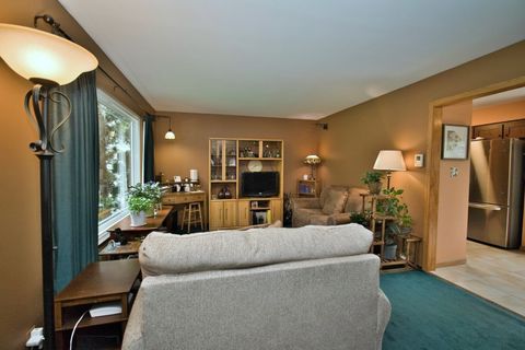 Tiny photo for 5405 Burwood Road, Oakwood Hills, IL 60013 (MLS # 12630045)