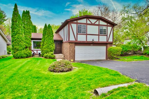 Photo of 5405 Burwood Road, Oakwood Hills, IL 60013 (MLS # 12630045)