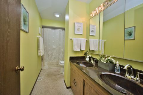 Tiny photo for 5405 Burwood Road, Oakwood Hills, IL 60013 (MLS # 12630045)