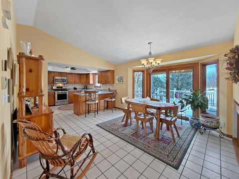 Tiny photo for 210 Park Crest Drive, Freeport, IL 61032 (MLS # 12557626)