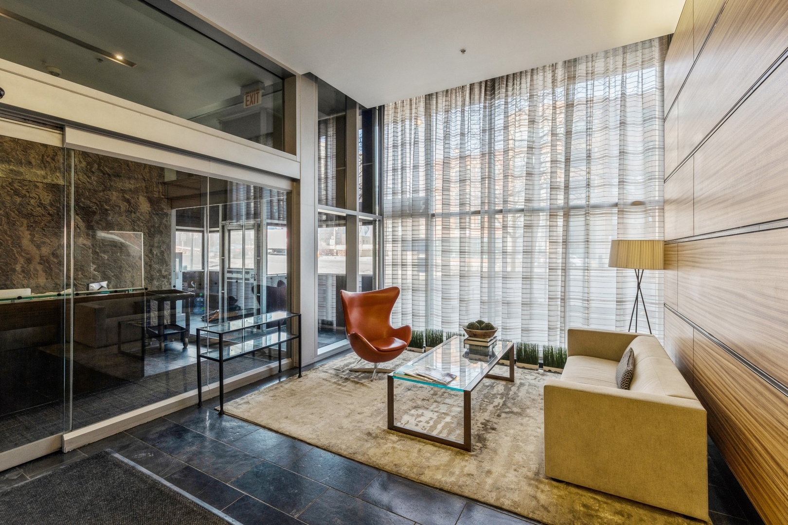 659 W Randolph Street 909