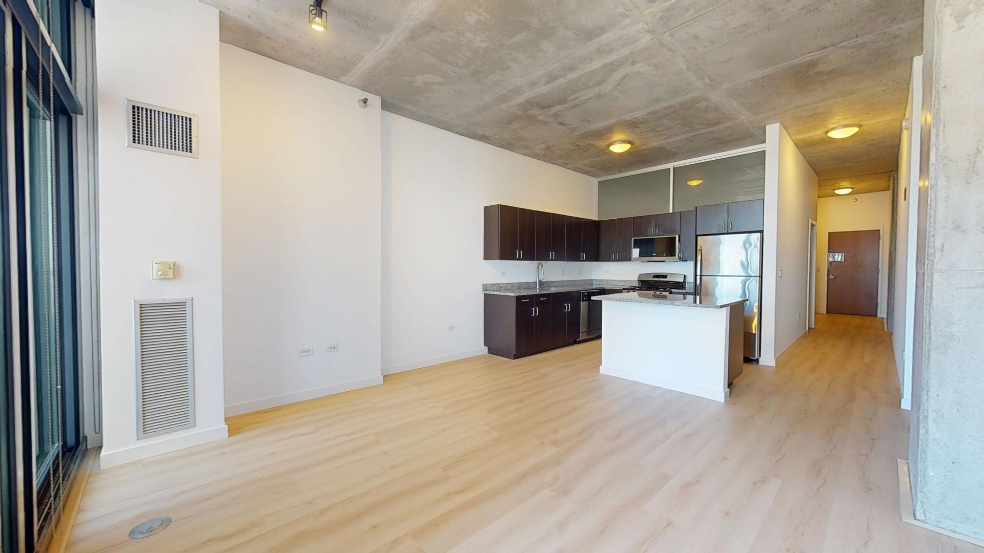 235 W VAN BUREN Street 4515