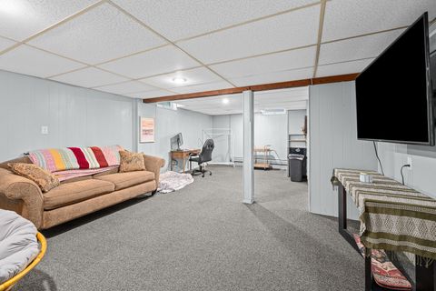 Tiny photo for 925 42ND Street, Moline, IL 61265 (MLS # 12690272)