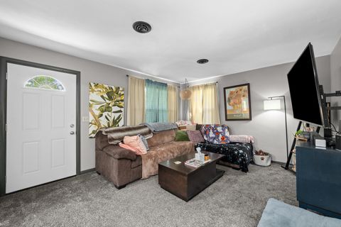Tiny photo for 925 42ND Street, Moline, IL 61265 (MLS # 12690272)