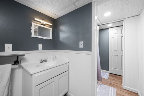 Tiny photo for 925 42ND Street, Moline, IL 61265 (MLS # 12690272)