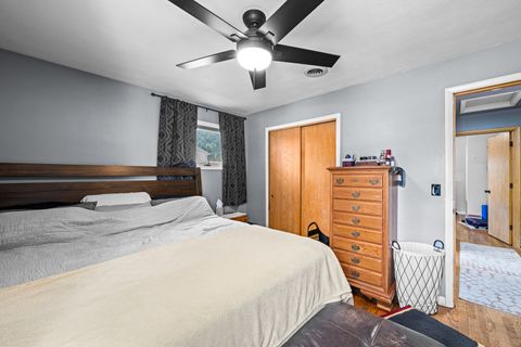 Tiny photo for 925 42ND Street, Moline, IL 61265 (MLS # 12690272)