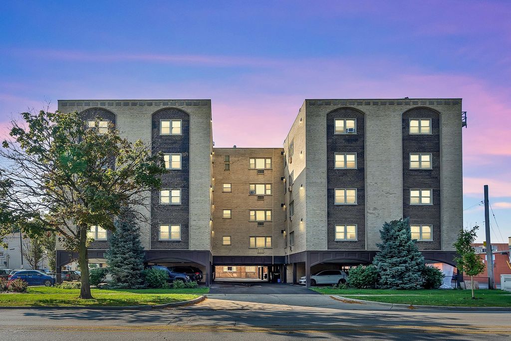 Photo for 8245 W Belmont Avenue #4B, River Grove, IL 60171 (MLS # 12474383)