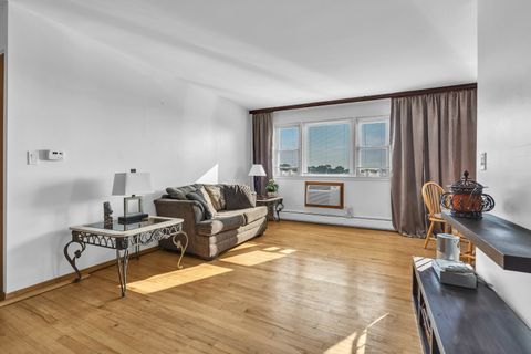 Tiny photo for 8245 W Belmont Avenue #4B, River Grove, IL 60171 (MLS # 12474383)