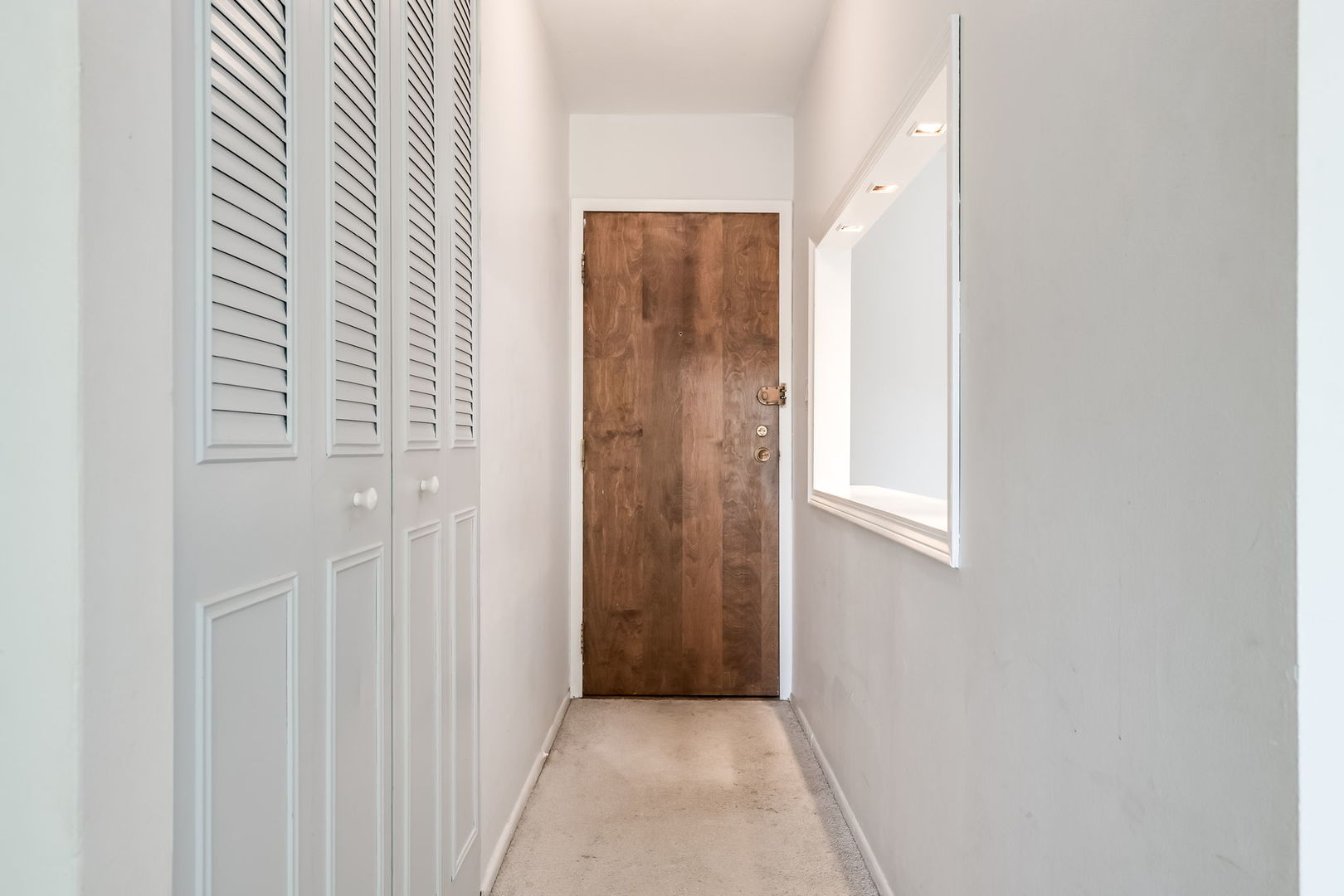 5510 LINCOLN Avenue 101