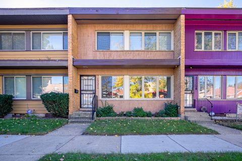 1731 E 74th Street Chicago IL 60649