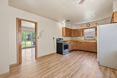 Tiny photo for 846 N Fifth Avenue, Geneva, IL 60134 (MLS # 12739114)