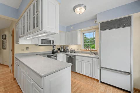 Tiny photo for 9000 Wolf Road, Burr Ridge, IL 60527 (MLS # 12718701)