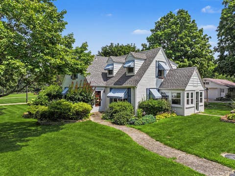 Tiny photo for 9000 Wolf Road, Burr Ridge, IL 60527 (MLS # 12718701)