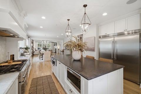 Tiny photo for 709 E Sunnyside Avenue, Libertyville, IL 60048 (MLS # 12747872)