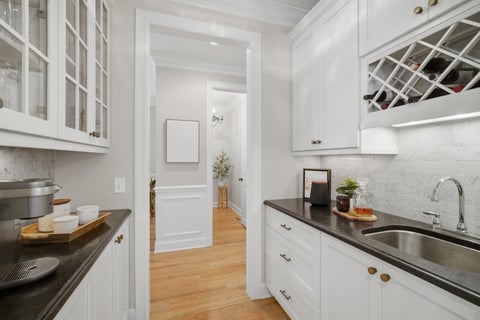 Tiny photo for 709 E Sunnyside Avenue, Libertyville, IL 60048 (MLS # 12747872)