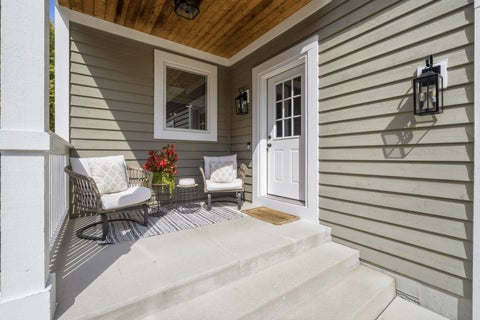 Tiny photo for 709 E Sunnyside Avenue, Libertyville, IL 60048 (MLS # 12747872)