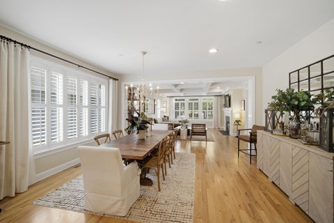 Tiny photo for 709 E Sunnyside Avenue, Libertyville, IL 60048 (MLS # 12747872)
