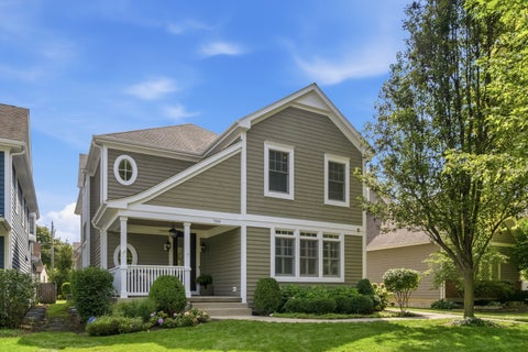 Photo of 709 E Sunnyside Avenue, Libertyville, IL 60048 (MLS # 12747872)