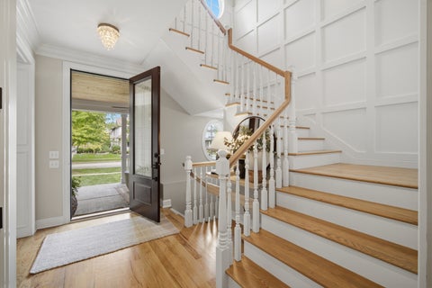 Tiny photo for 709 E Sunnyside Avenue, Libertyville, IL 60048 (MLS # 12747872)