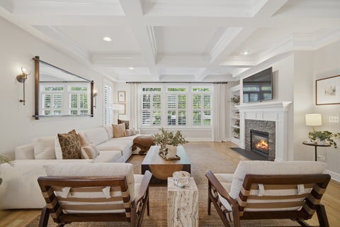 Tiny photo for 709 E Sunnyside Avenue, Libertyville, IL 60048 (MLS # 12747872)