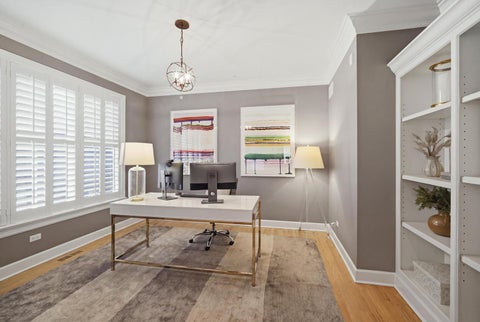 Tiny photo for 709 E Sunnyside Avenue, Libertyville, IL 60048 (MLS # 12747872)