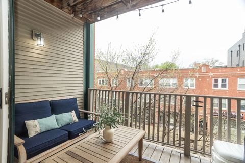 Tiny photo for 845 W Altgeld Street #3B, Chicago, IL 60614 (MLS # 12619686)