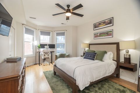 Tiny photo for 845 W Altgeld Street #3B, Chicago, IL 60614 (MLS # 12619686)