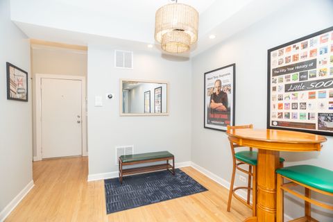 Tiny photo for 845 W Altgeld Street #3B, Chicago, IL 60614 (MLS # 12619686)