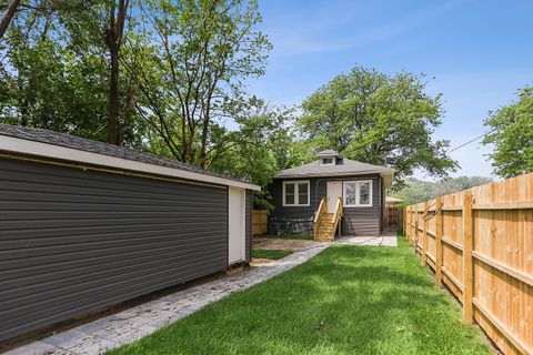 Tiny photo for 8235 S Woodlawn Avenue, Chicago, IL 60619 (MLS # 12626967)