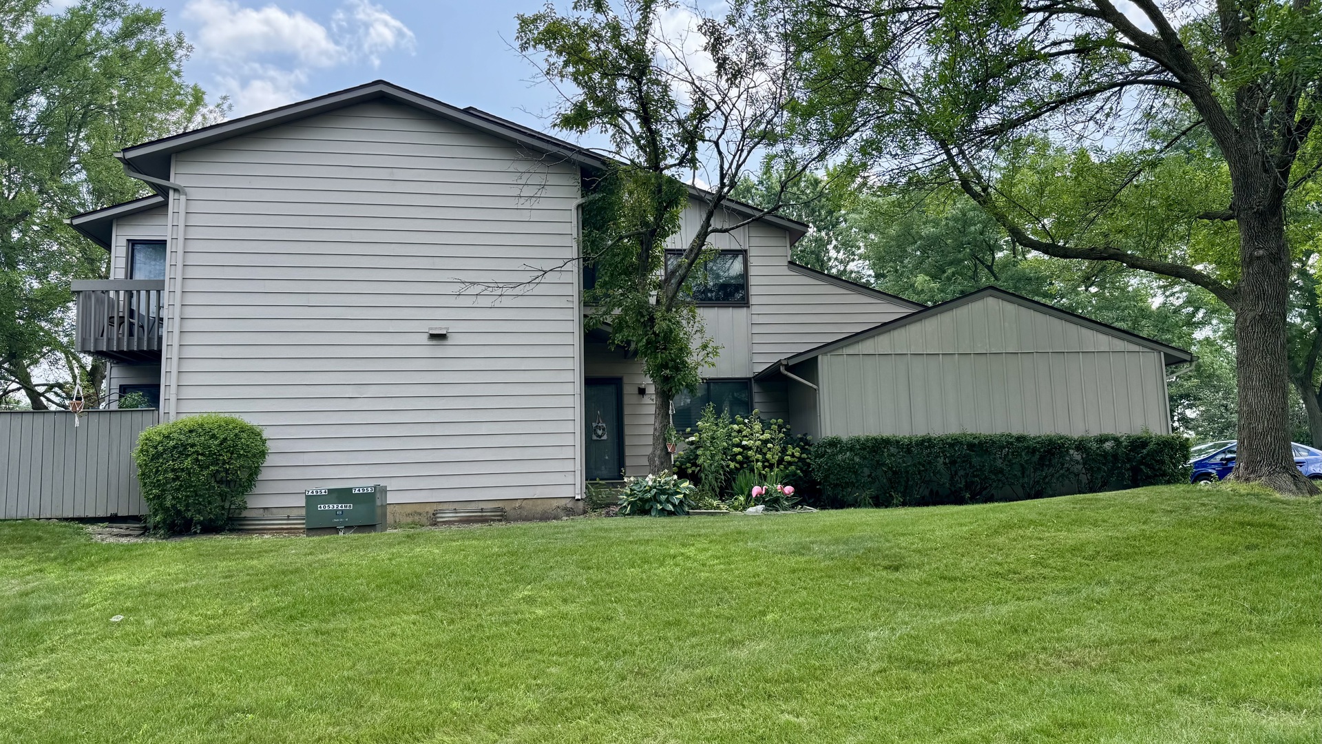 807 Hughes Place