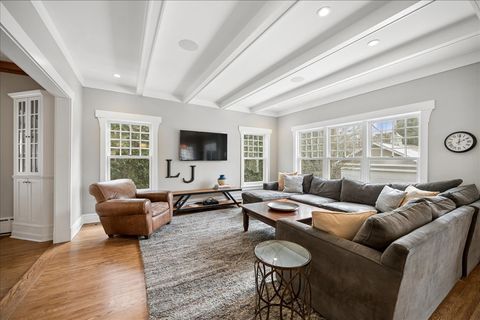 Tiny photo for 838 Lincoln Avenue, Winnetka, IL 60093 (MLS # 12572439)