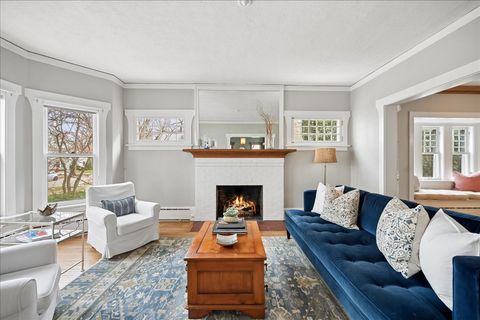 Tiny photo for 838 Lincoln Avenue, Winnetka, IL 60093 (MLS # 12572439)