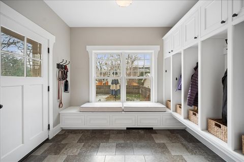 Tiny photo for 838 Lincoln Avenue, Winnetka, IL 60093 (MLS # 12572439)