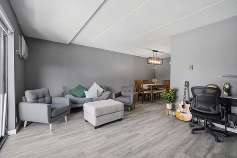 Tiny photo for 110 Klein Creek Court #3C, Carol Stream, IL 60188 (MLS # 12596091)