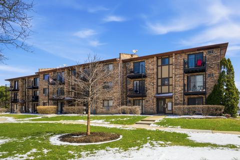 Photo of 110 Klein Creek Court #3C, Carol Stream, IL 60188 (MLS # 12596091)