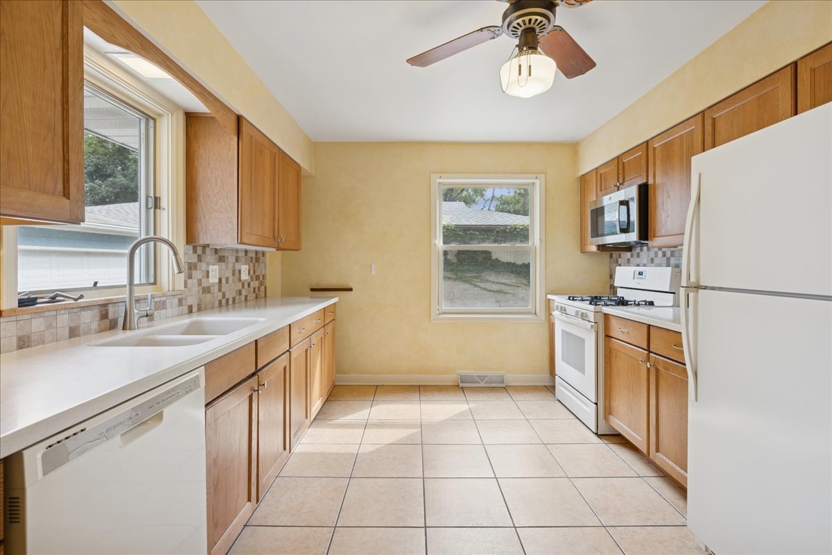 33541 N Greentree Road