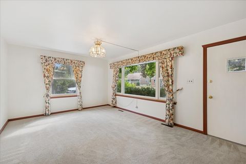 Tiny photo for 33541 N Greentree Road, Grayslake, IL 60030 (MLS # 12440192)