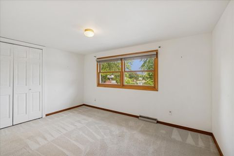 Tiny photo for 33541 N Greentree Road, Grayslake, IL 60030 (MLS # 12440192)