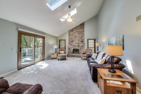 Tiny photo for 388 Du Pahze Street, Naperville, IL 60565 (MLS # 12524845)