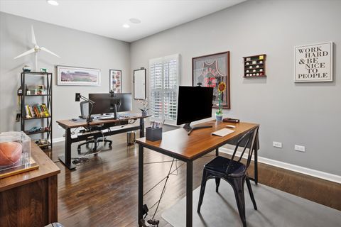 Tiny photo for 3325 Prestwick Lane, Northbrook, IL 60062 (MLS # 12625597)